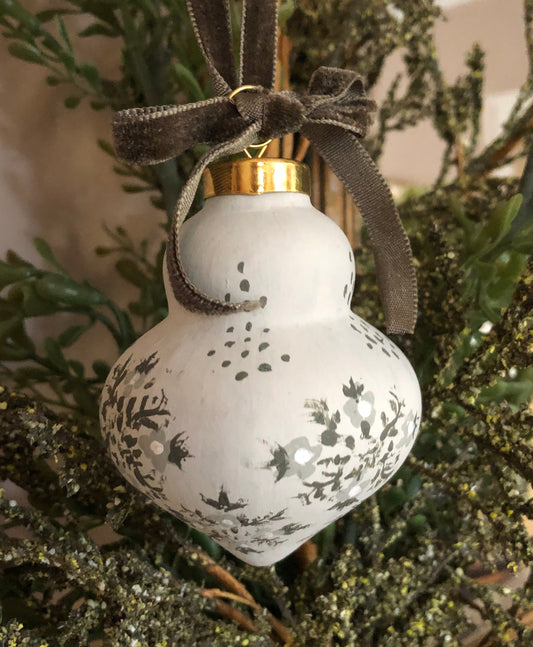 Hand-painted Ornament - Baby Jesus (White Myrtle)