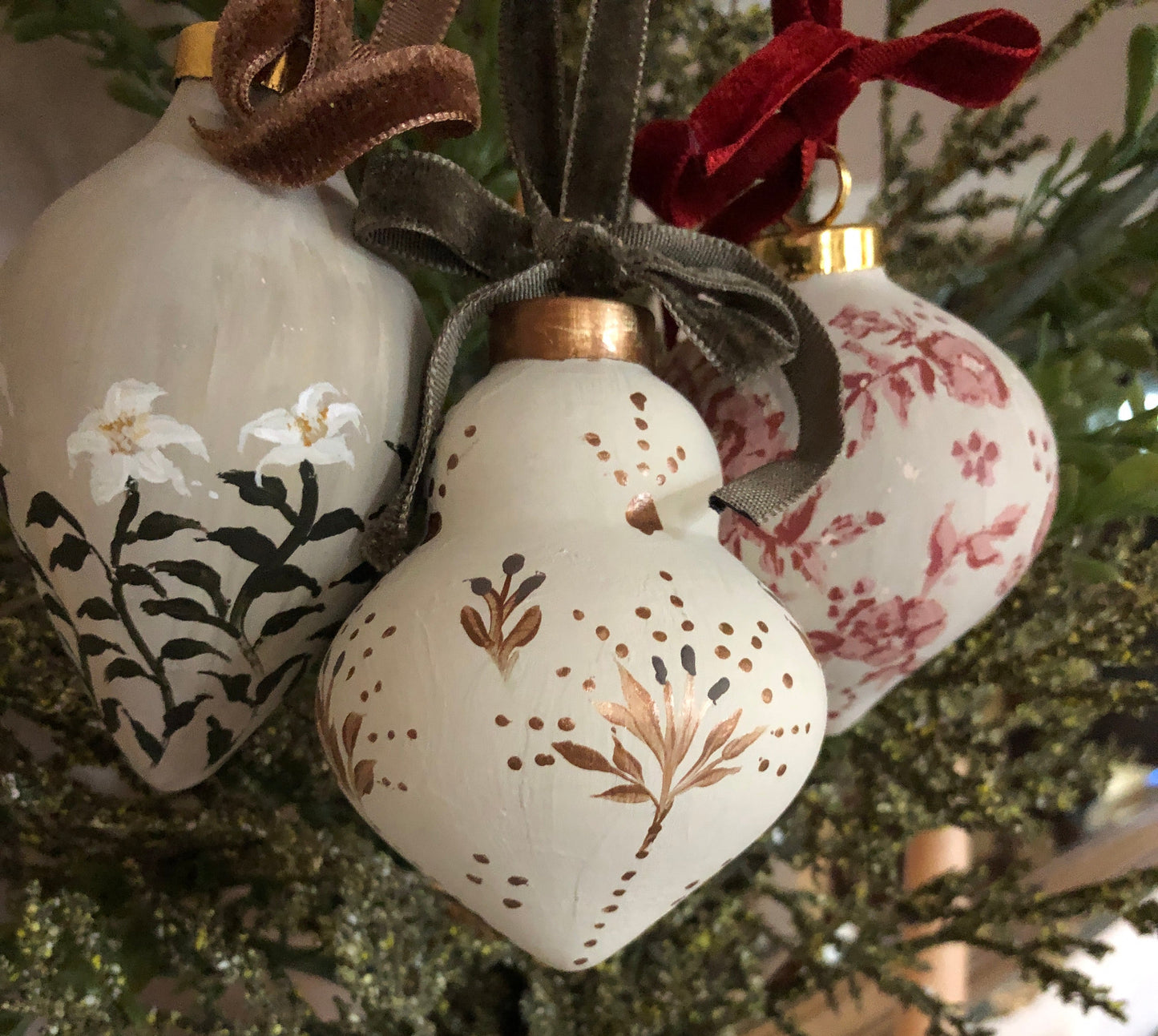 Hand-Painted Nativity Marian Ornament